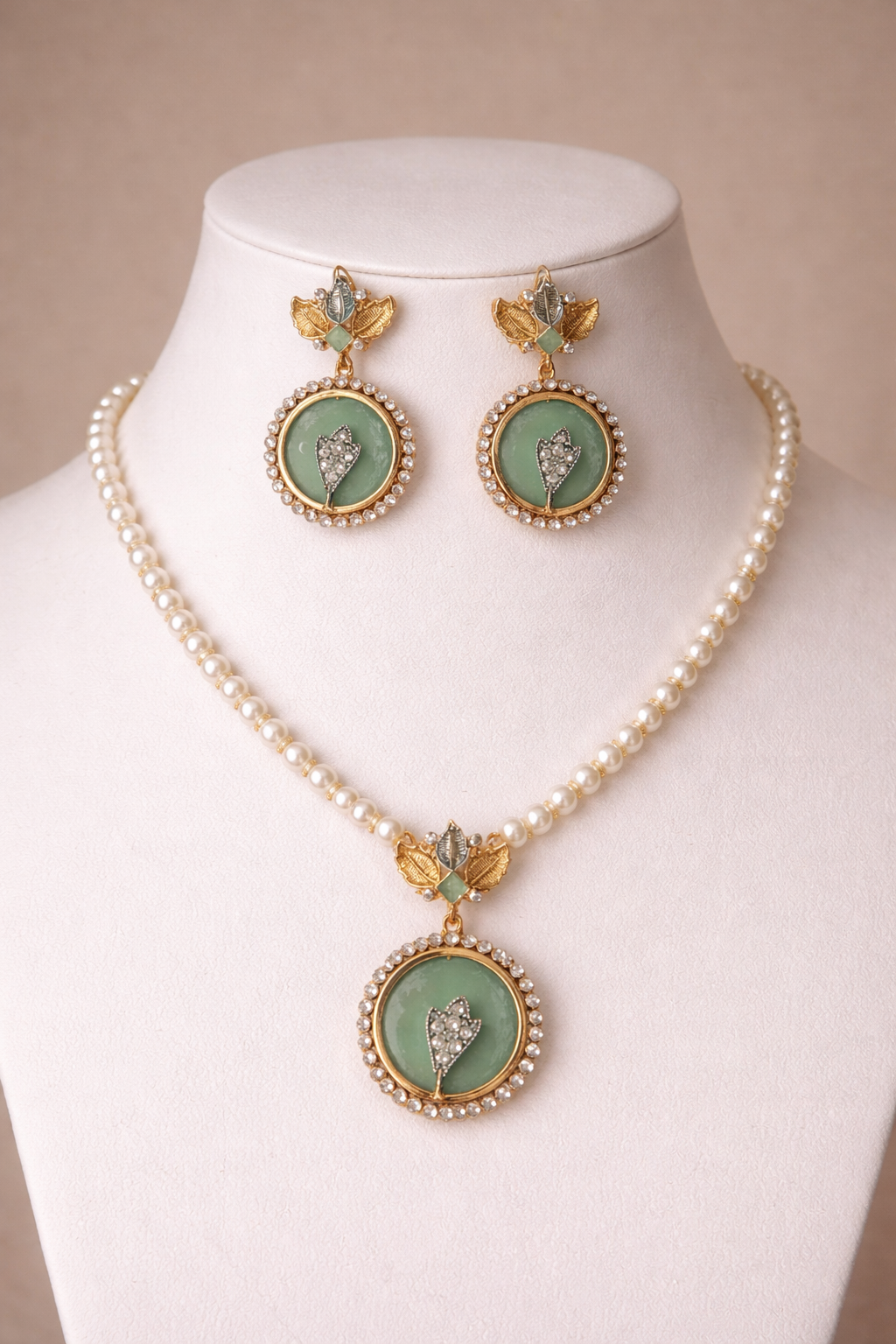 Sage Green Pearl Leaf Pendant Set